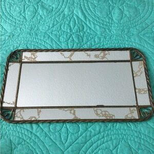 Vanity mirror tray